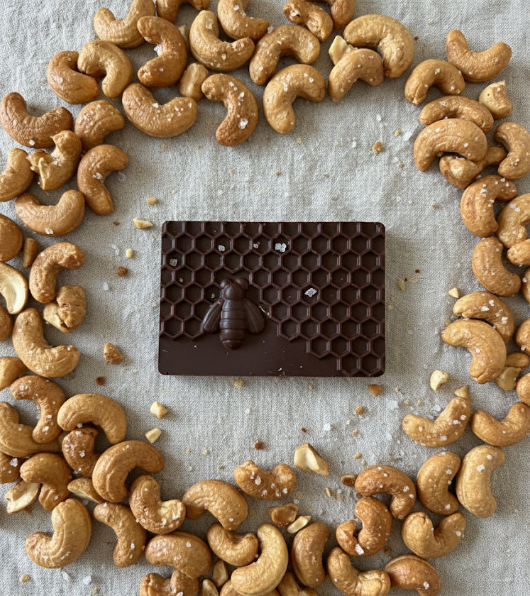Honigschokolade | 70% Kakao | geröstete & gesalzene Cashews